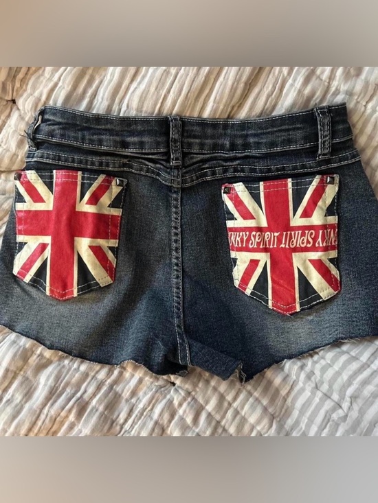the vintage standard Pants - Washed Blue Denim Short Shorts with Union Jack Pocket Detail